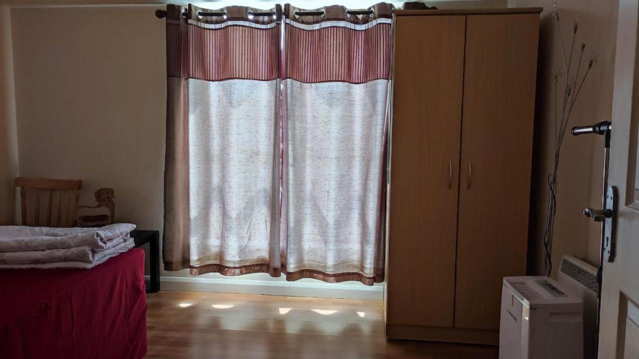 Budget-Friendly Self-Serve Lodging Galway Zewnętrze zdjęcie